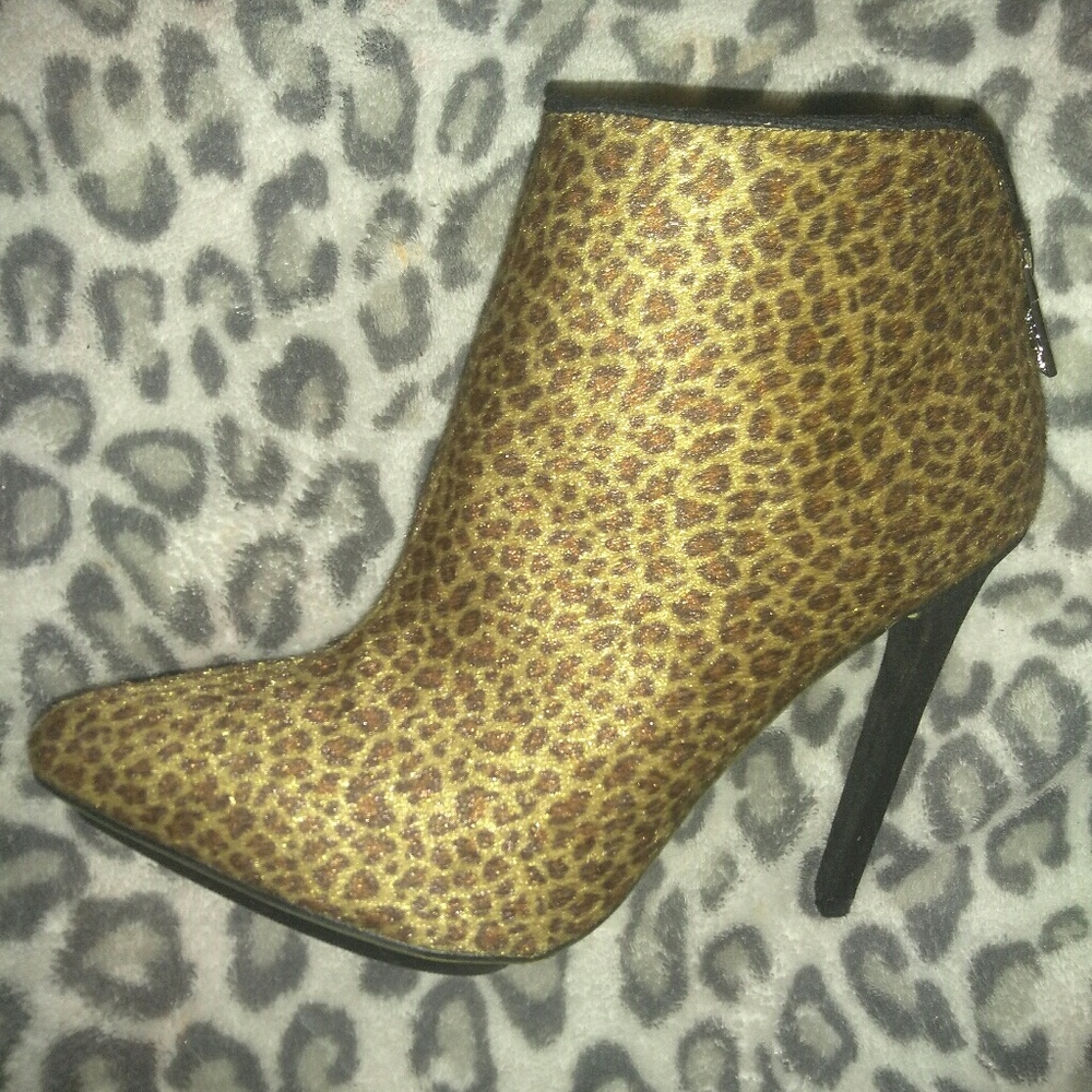 Leopard booties